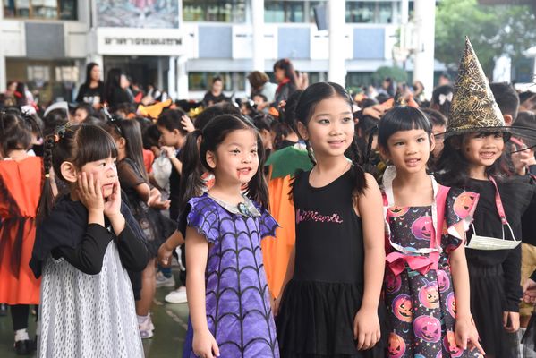 โรงเรียนปรีชานุศาสน์